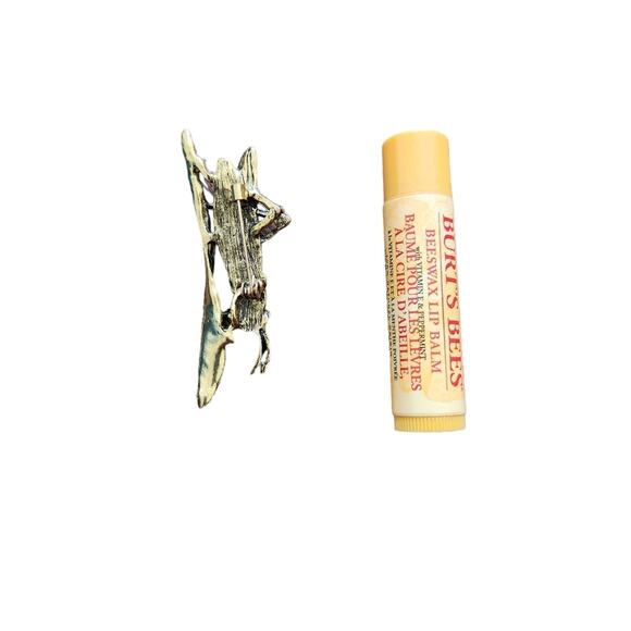 Jeweled grasshopper brooch - Picture 3 of 3